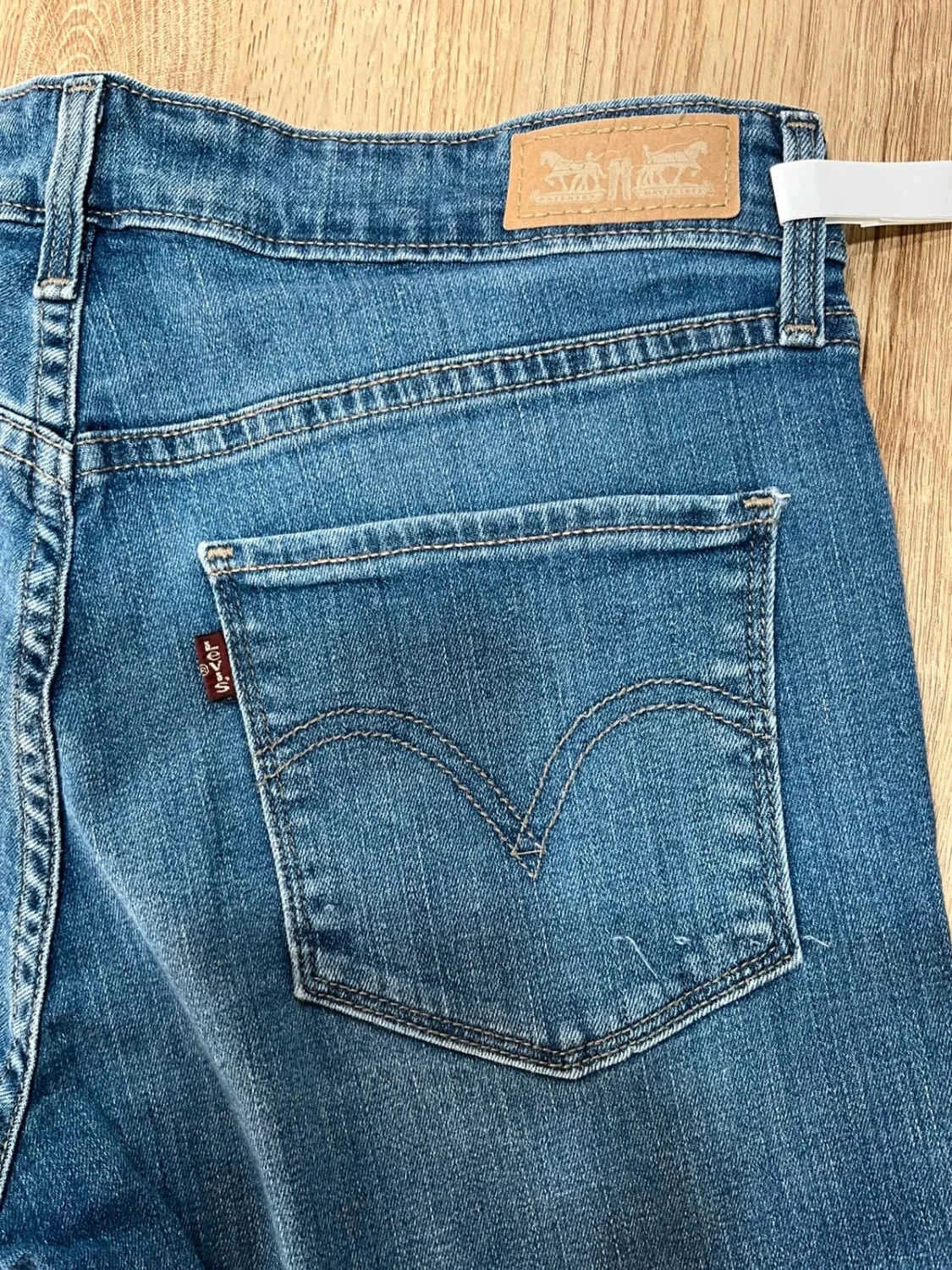 Short Levi's 6 - W28 femme 98% Coton Bleu délavé Slv004 – photo 9